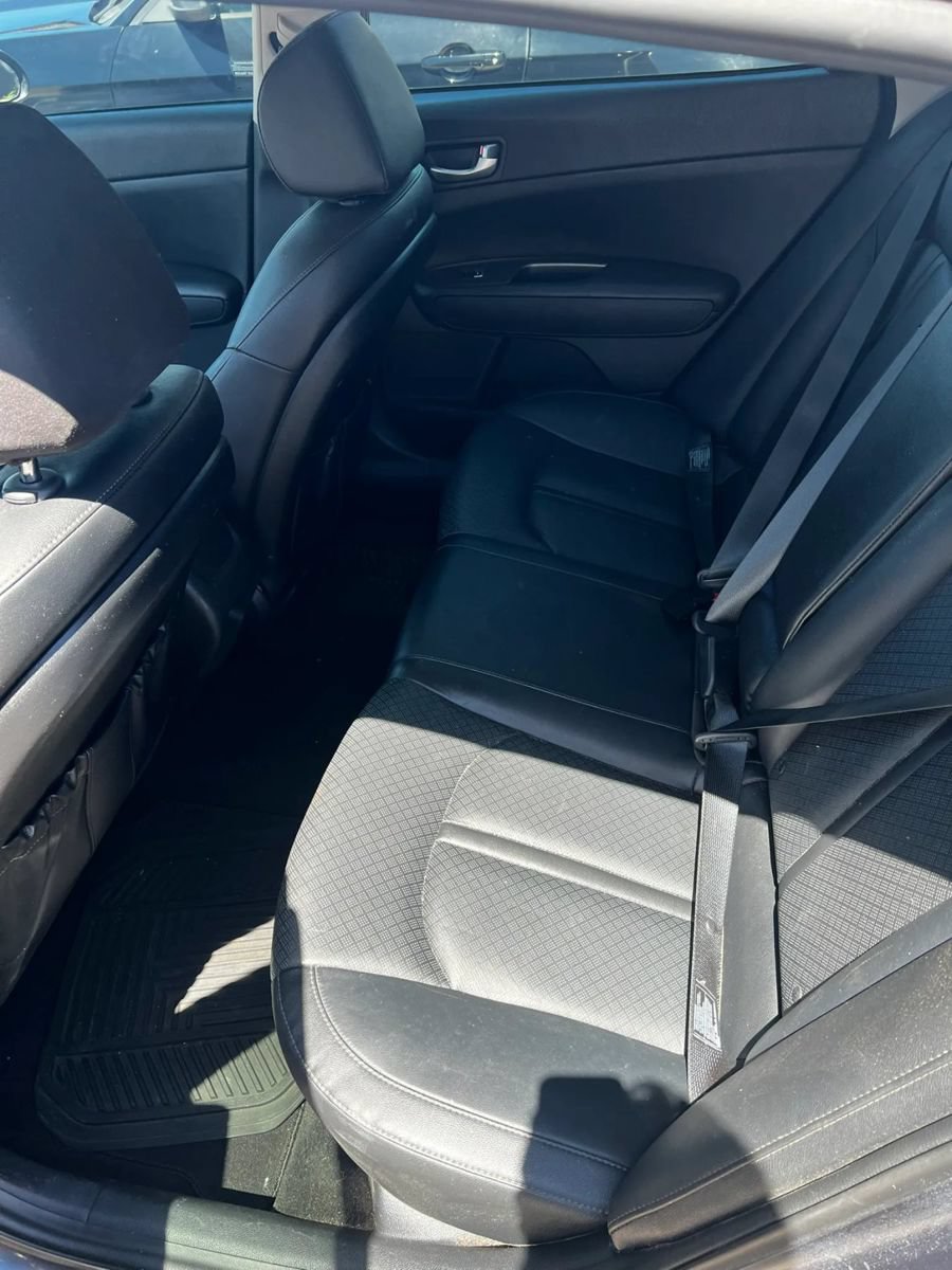 Used 2020 Kia Optima SE FWD image 4