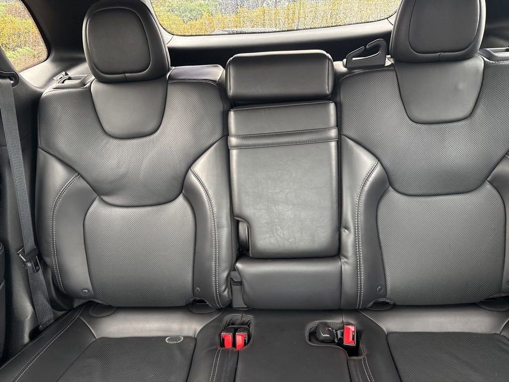 Used 2019 Jeep Cherokee Limited image 28