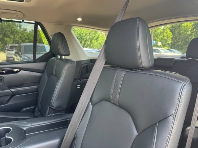 Used 2023 Honda Pilot Touring image 28