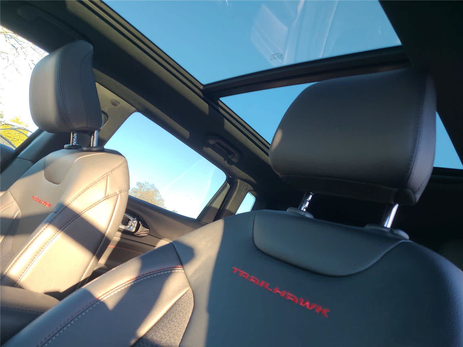 New 2024 Jeep Compass Trailhawk w/ Sun and Sound Group AWD/4WD image 40