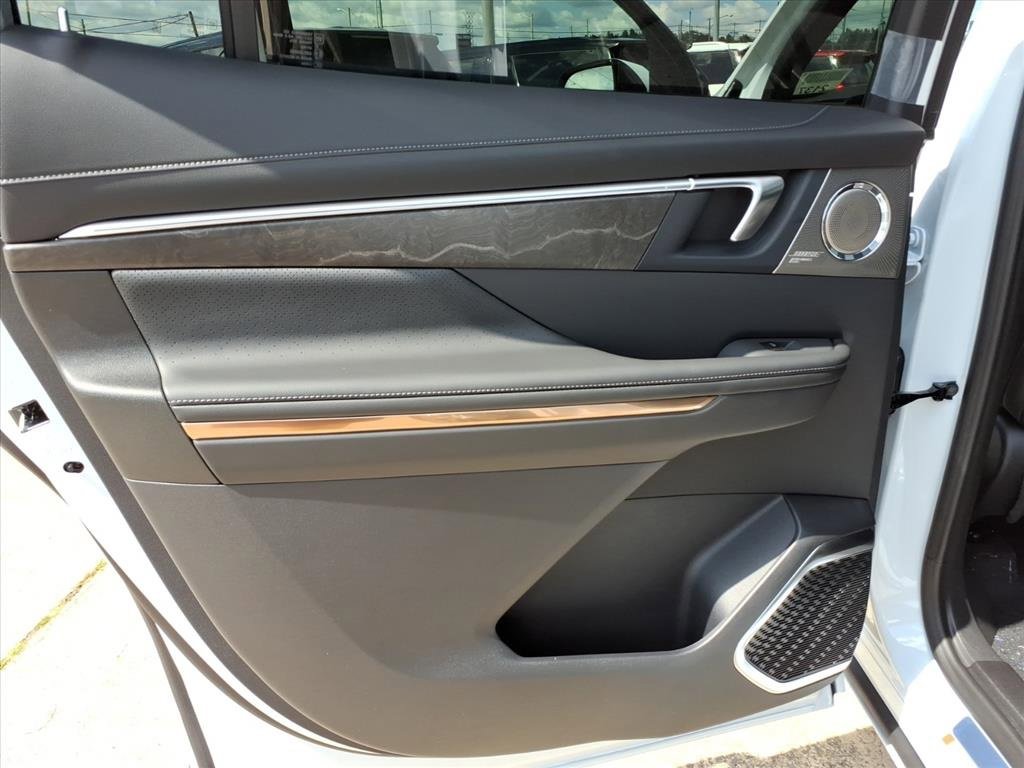 New 2026 Buick Enclave Avenir w/ Super Cruise Package image 18