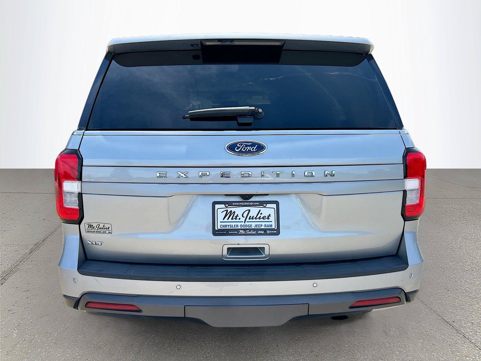 Used 2024 Ford Expedition XLT AWD/4WD image 5