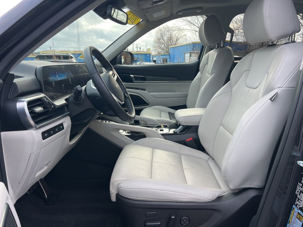 Used 2023 Kia Telluride SX image 11