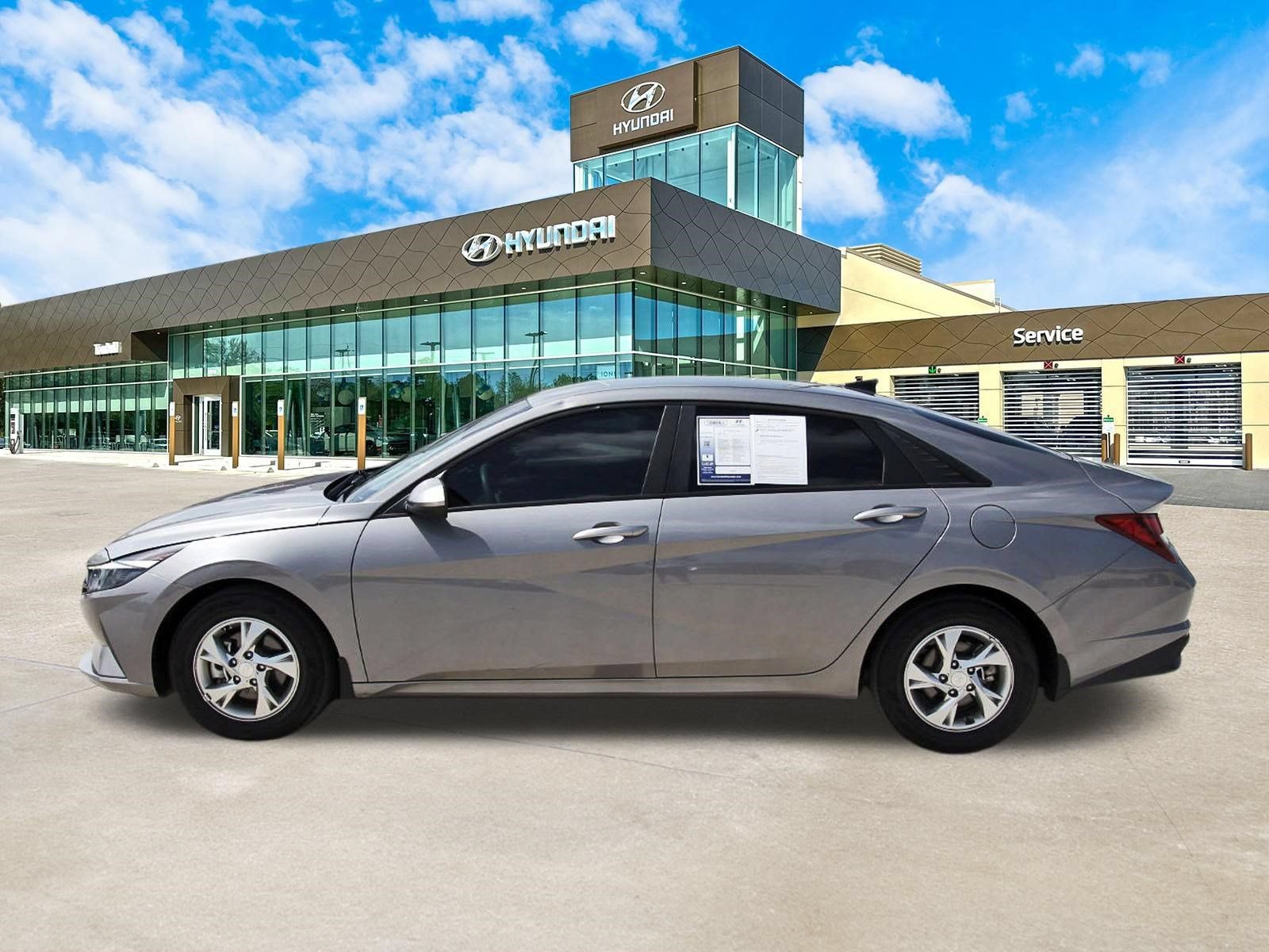Used 2023 Hyundai Elantra SE FWD image 9