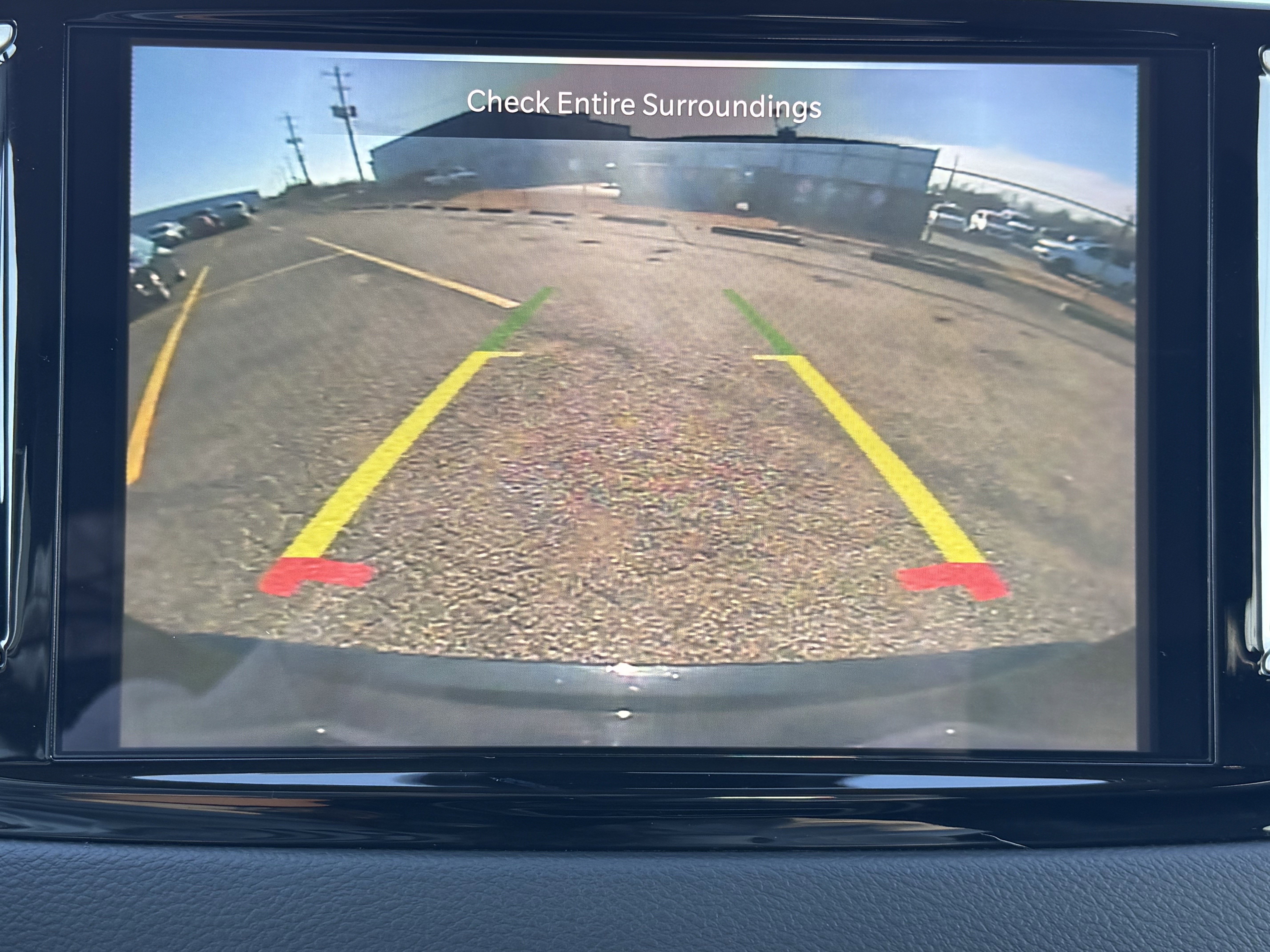 Used 2023 Chrysler Pacifica Touring-L image 12