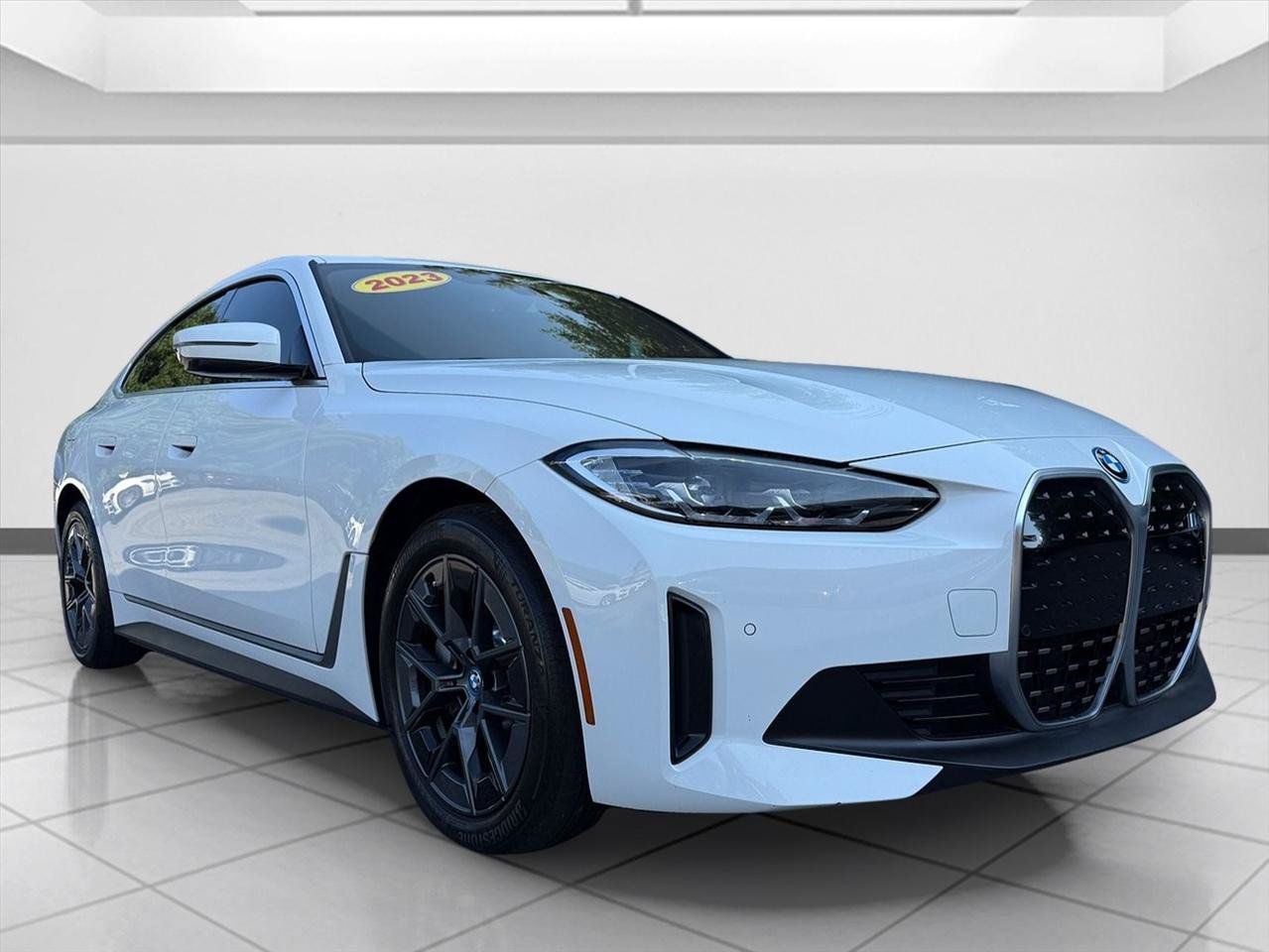 Used 2023 BMW i4 eDrive35 w/ Premium Package RWD image 7