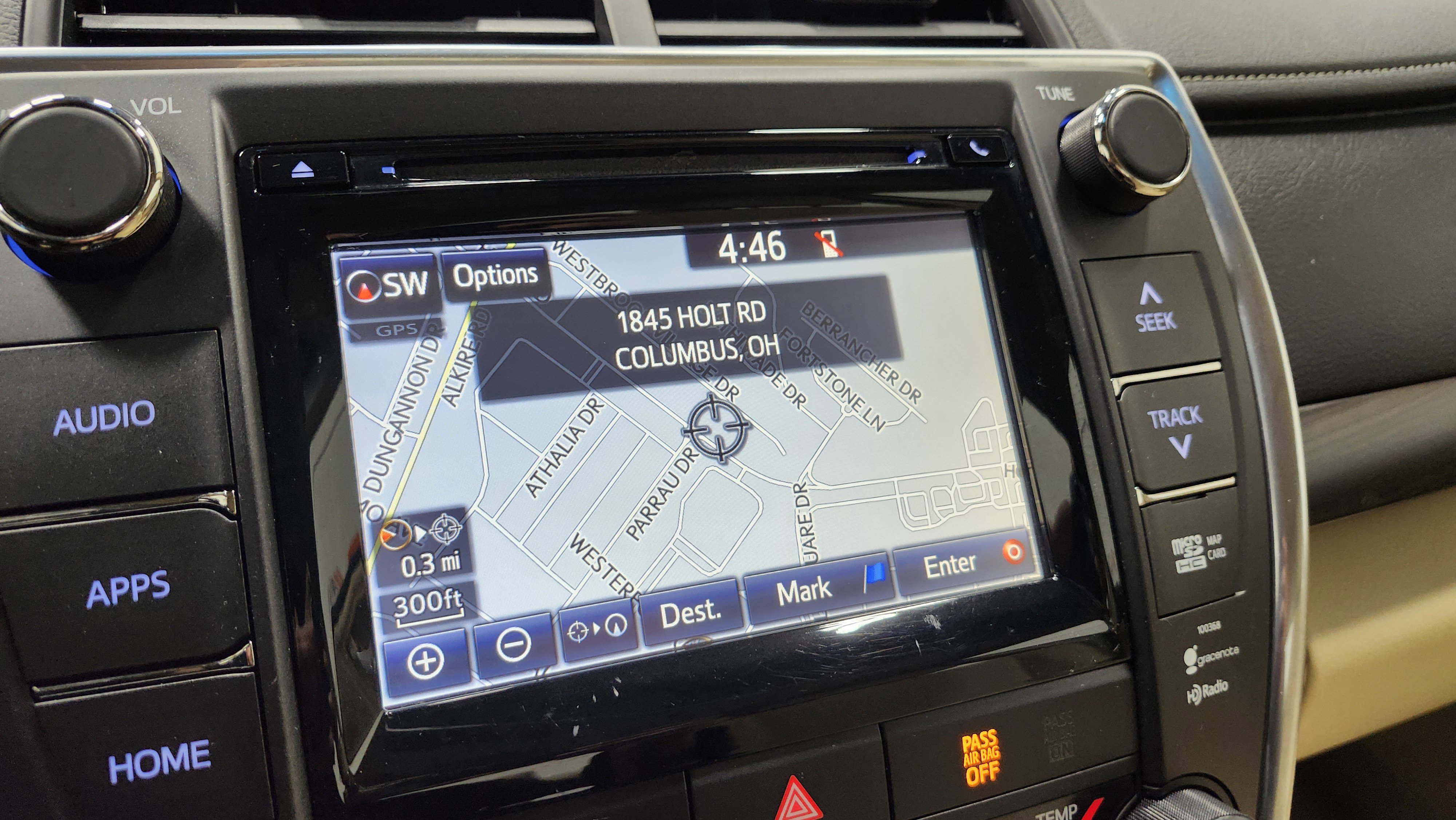 Used 2015 Toyota Camry XLE image 4