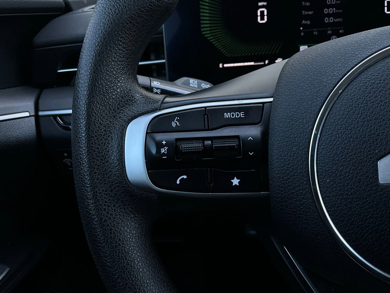 Used 2025 Kia K5 LXS image 35