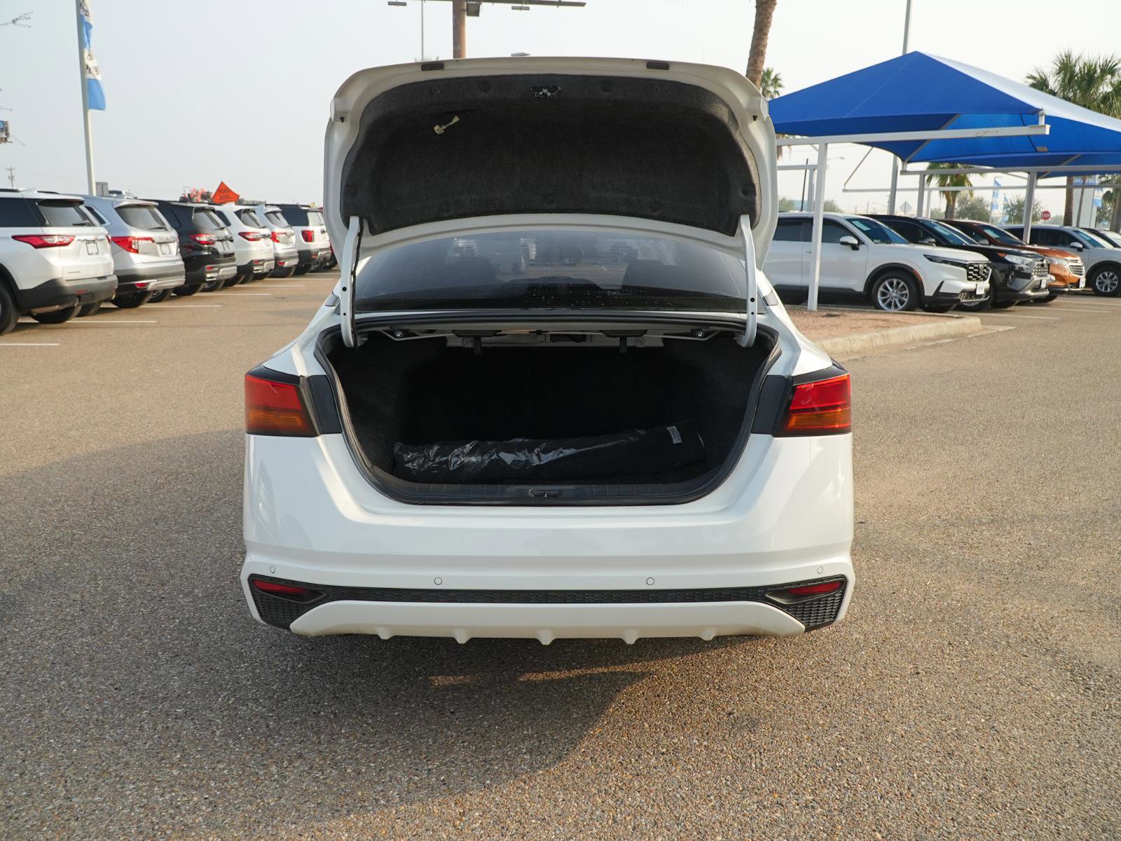 Used 2023 Nissan Altima 2.5 S image 7