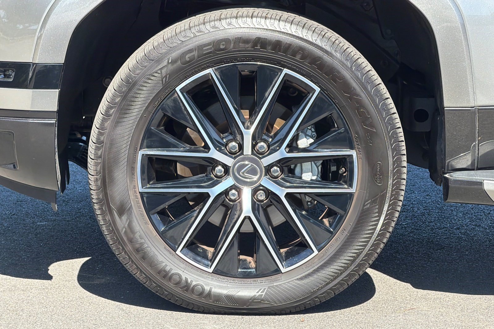Certified 2025 Lexus GX 550 w/ Accessory Package (Z1) AWD/4WD image 37