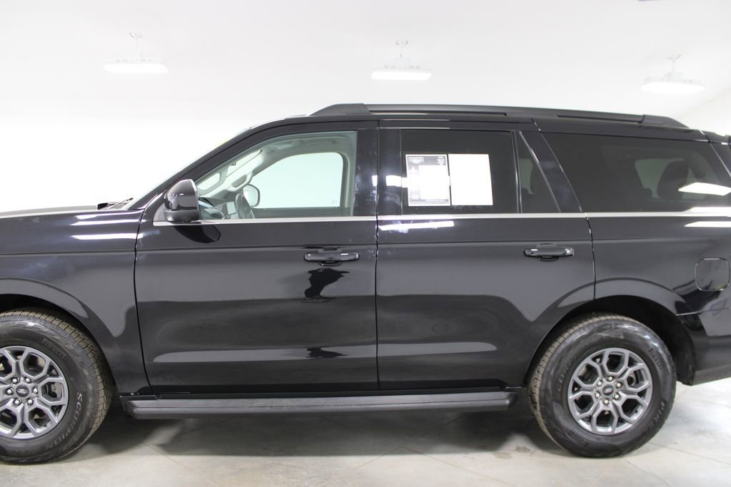 Used 2025 Ford Expedition Active image 6