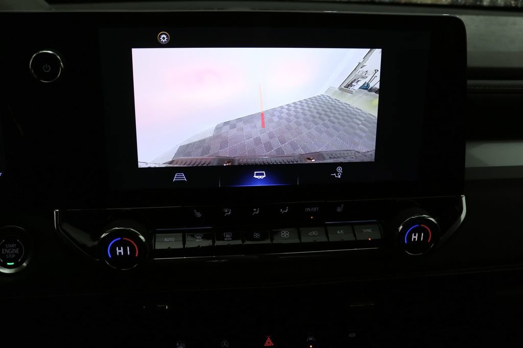 Used 2024 Chevrolet Colorado LT w/ LT Convenience Package II image 20