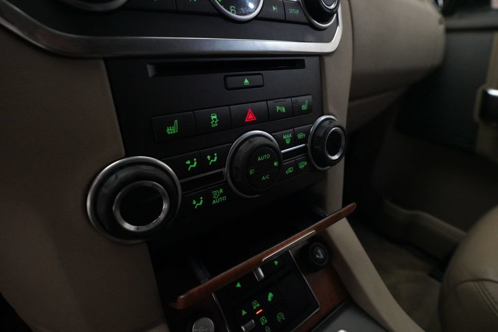 Used 2015 Land Rover LR4 HSE LUX AWD/4WD image 22