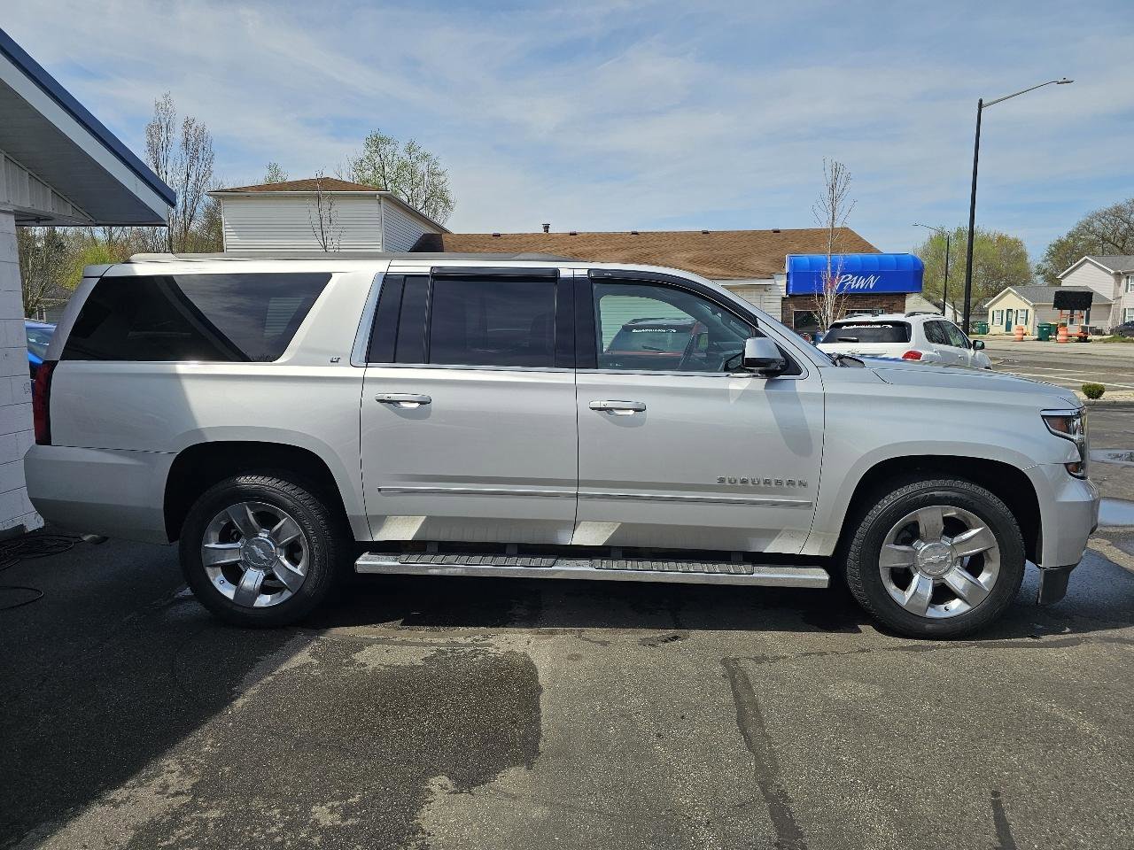 Used 2016 Chevrolet Suburban LT w/ LT Signature Package image 13