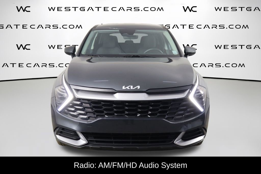 Used 2024 Kia Sportage LX image 2