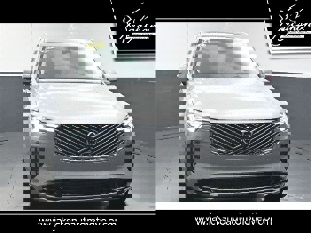 Used 2025 Volvo XC90 T8 Ultra w/ Protection Package Premier image 3