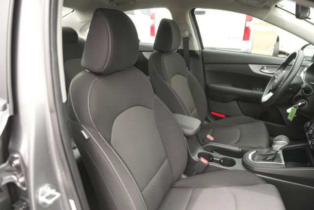 Used 2024 Kia Forte LXS w/ LXS Technology Package image 19