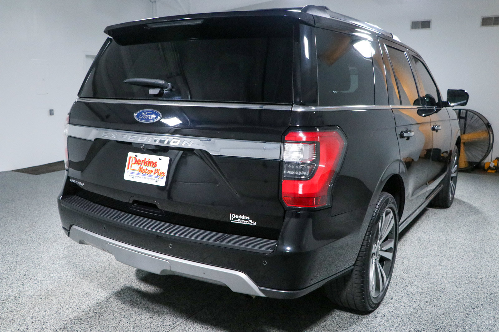 Used 2021 Ford Expedition Limited AWD/4WD image 7