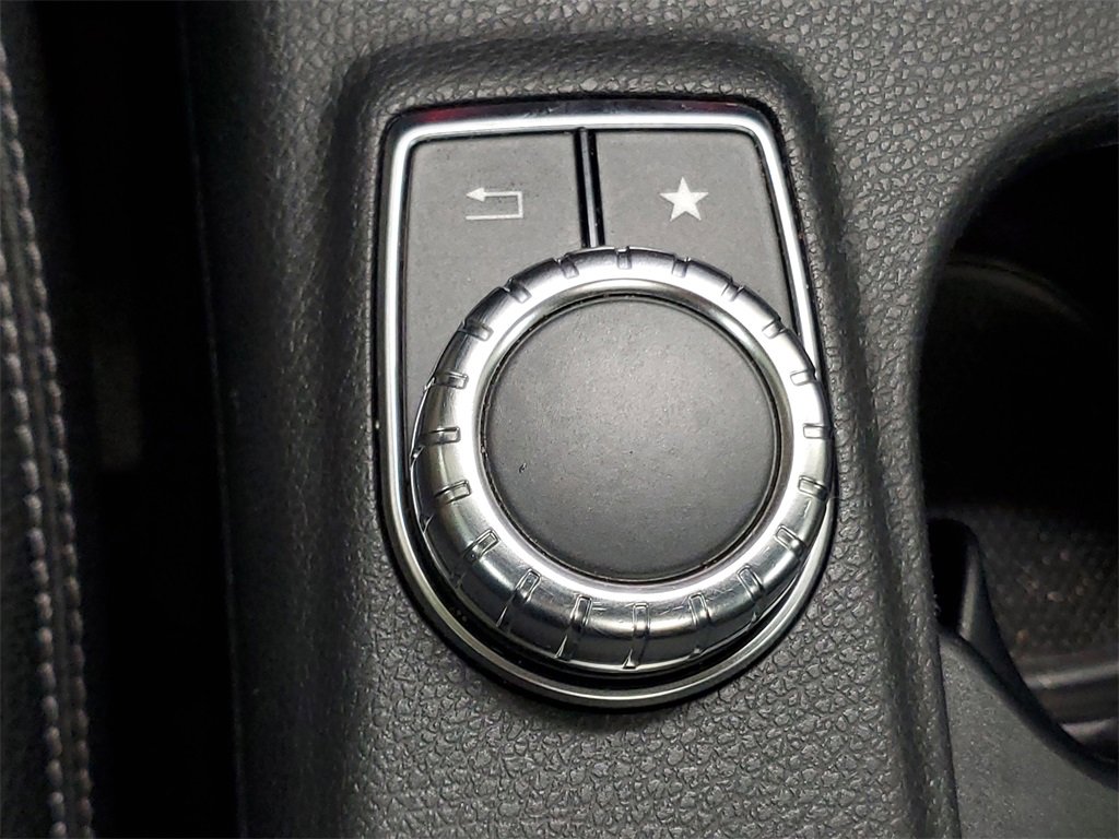 Used 2016 Mercedes-Benz CLA 250 4MATIC image 23