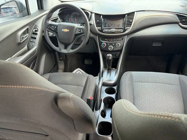Used 2020 Chevrolet Trax LS w/ Tint and Cruise Package AWD/4WD image 35