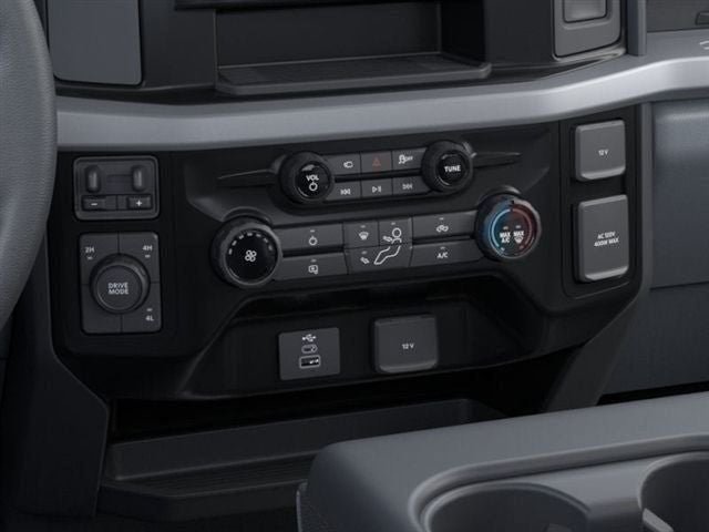 New 2026 Ford F350 XLT w/ 360-Degree Camera Package AWD/4WD image 15
