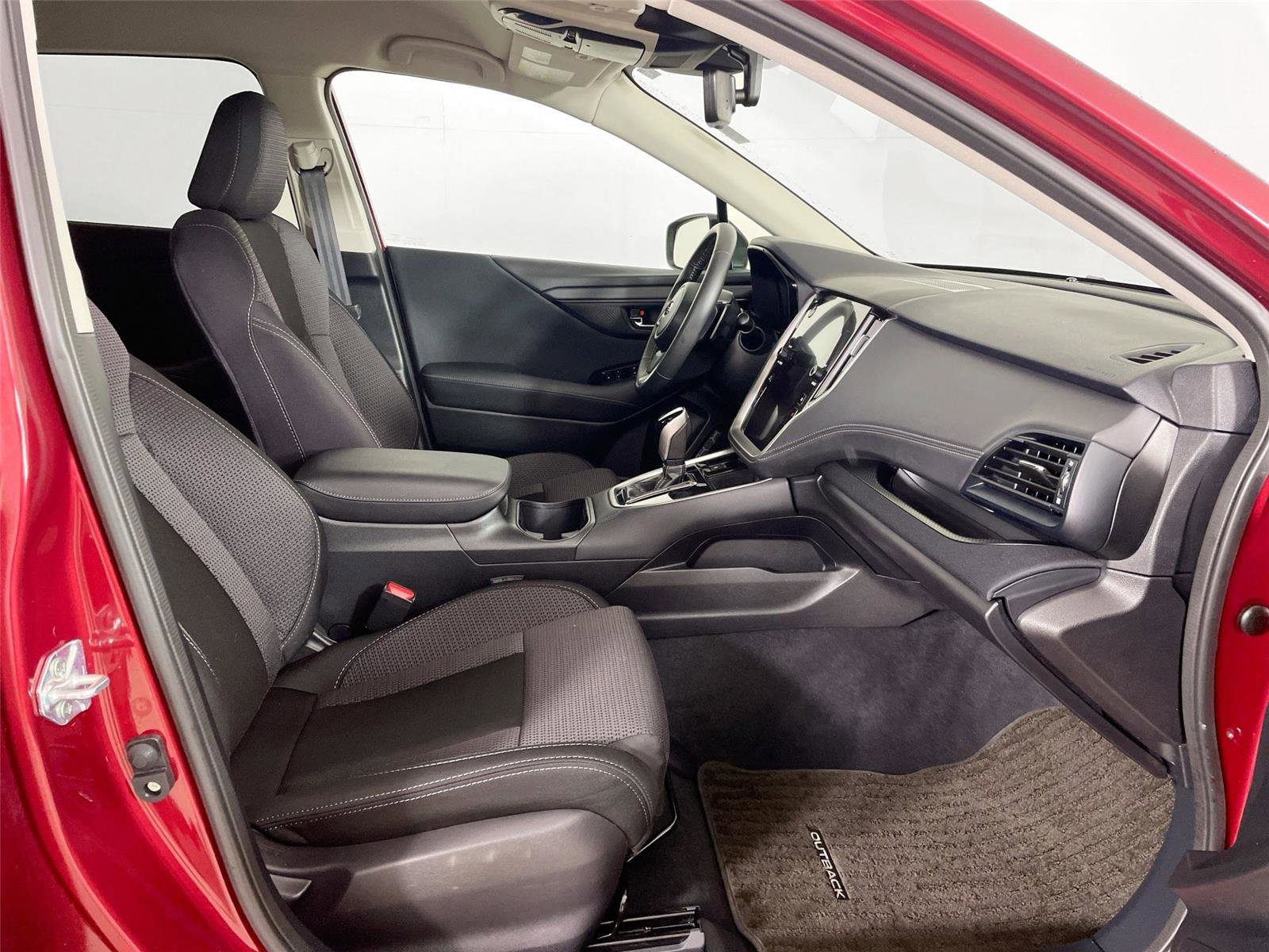 Used 2025 Subaru Outback Premium image 26