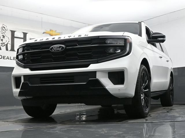 Used 2025 Ford Expedition Max Platinum w/ Stealth Appearance Package AWD/4WD image 58