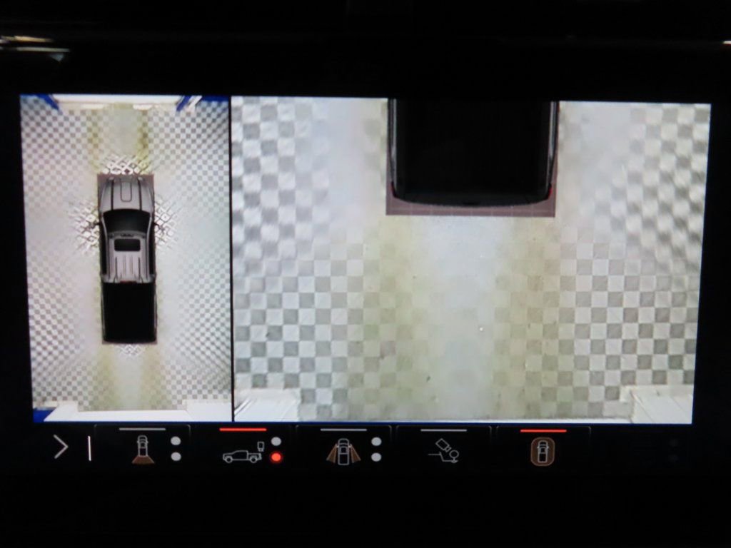 Used 2024 GMC Sierra 2500 Denali w/ Denali Reserve Package image 17