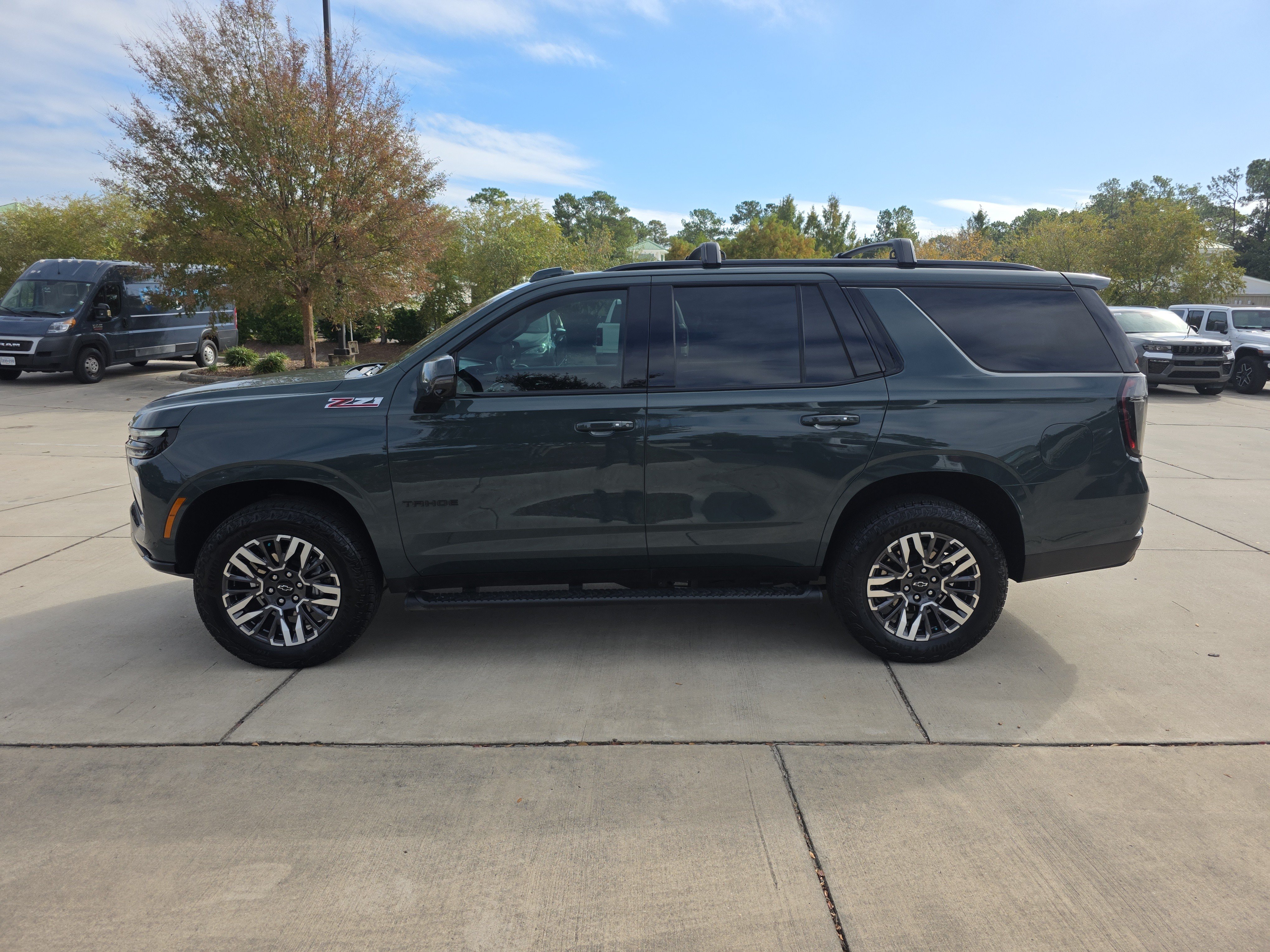 Used 2026 Chevrolet Tahoe Z71 w/ Comfort Package AWD/4WD image 6