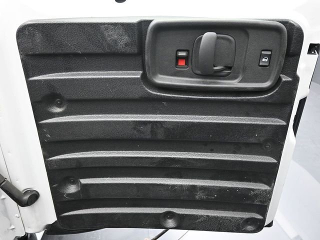 Used 2024 Chevrolet Express 2500 w/ Driver Convenience Package image 9