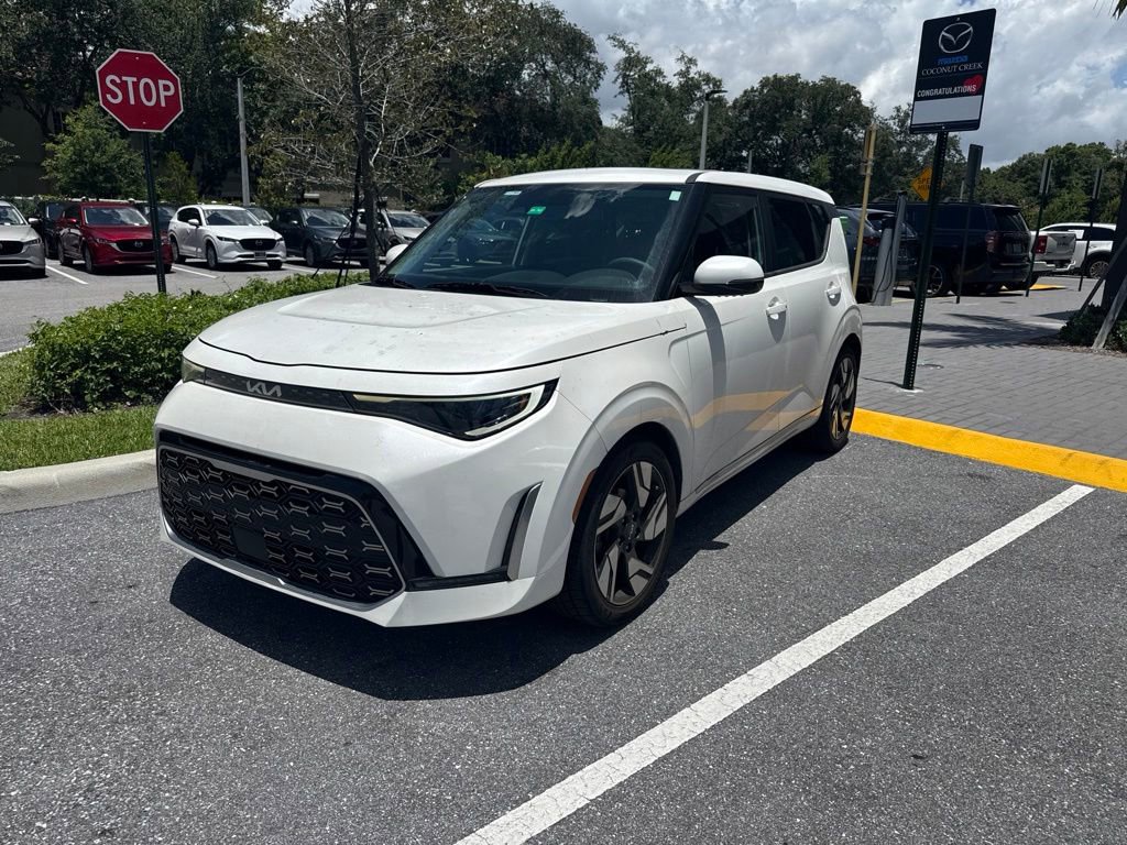 Used 2023 Kia Soul GT-Line w/ GT-Line Technology Package FWD image 8
