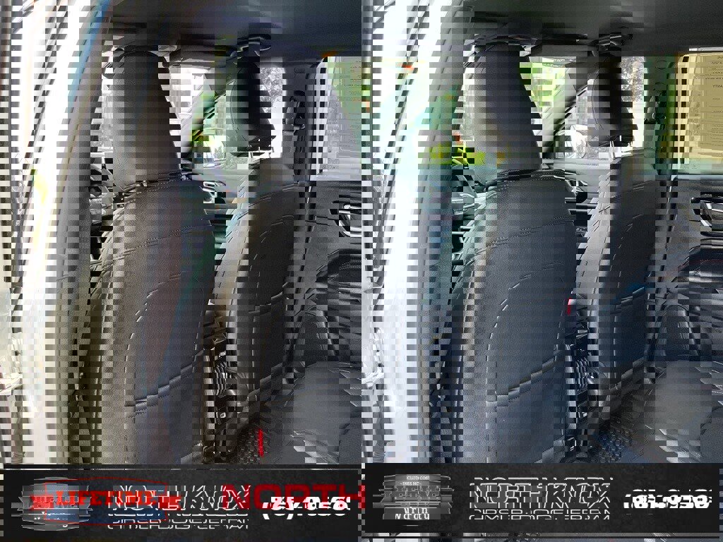 Used 2024 Jeep Compass Trailhawk image 14