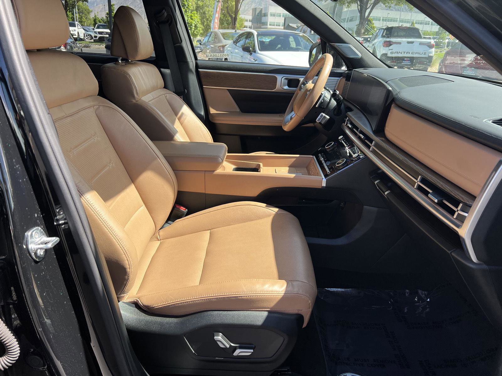 Certified 2024 Hyundai Santa Fe Limited AWD/4WD image 17