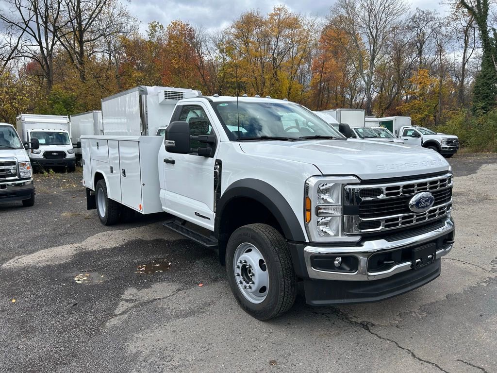 New 2026 Ford F550 4x4 Regular Cab Super Duty image 3