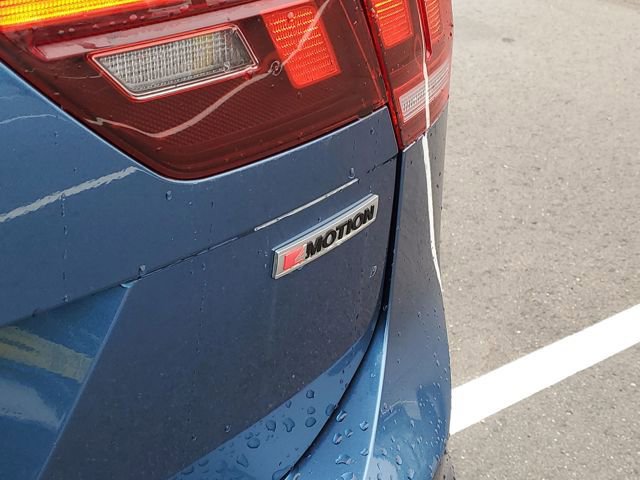 Used 2019 Volkswagen Tiguan SEL image 38