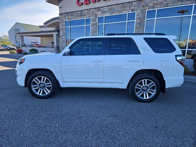 Used 2022 Toyota 4Runner TRD Sport image 2