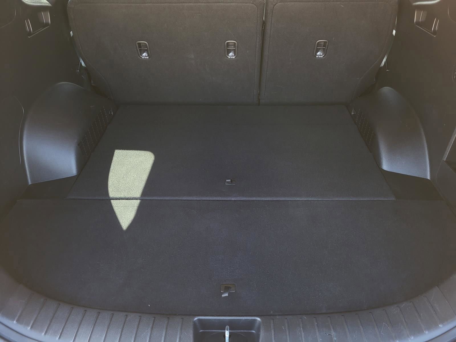 Used 2020 Hyundai Santa Fe SE FWD image 10