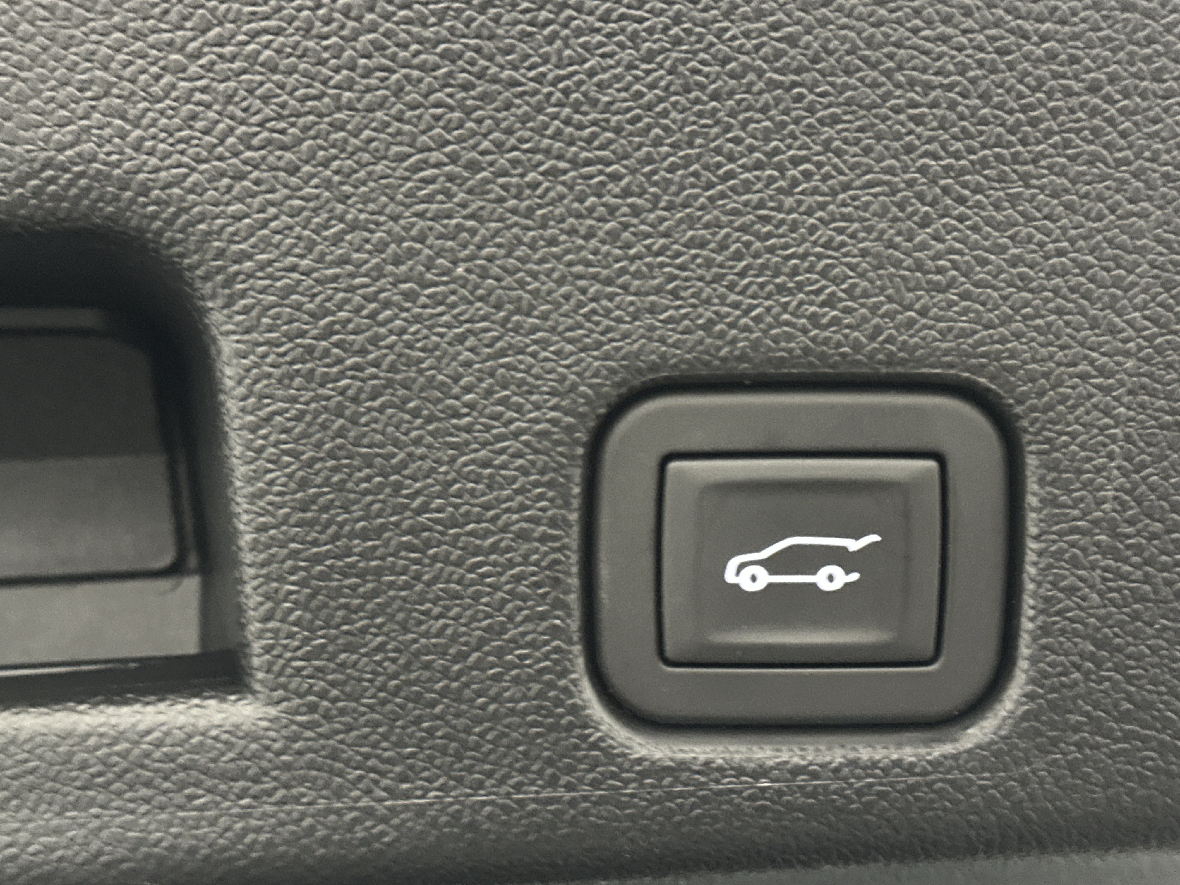 Used 2026 GMC Acadia Elevation image 16