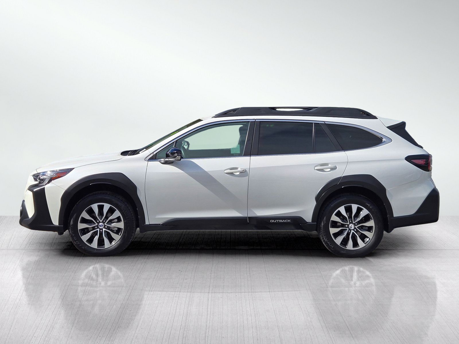 Used 2023 Subaru Outback Limited AWD/4WD image 7