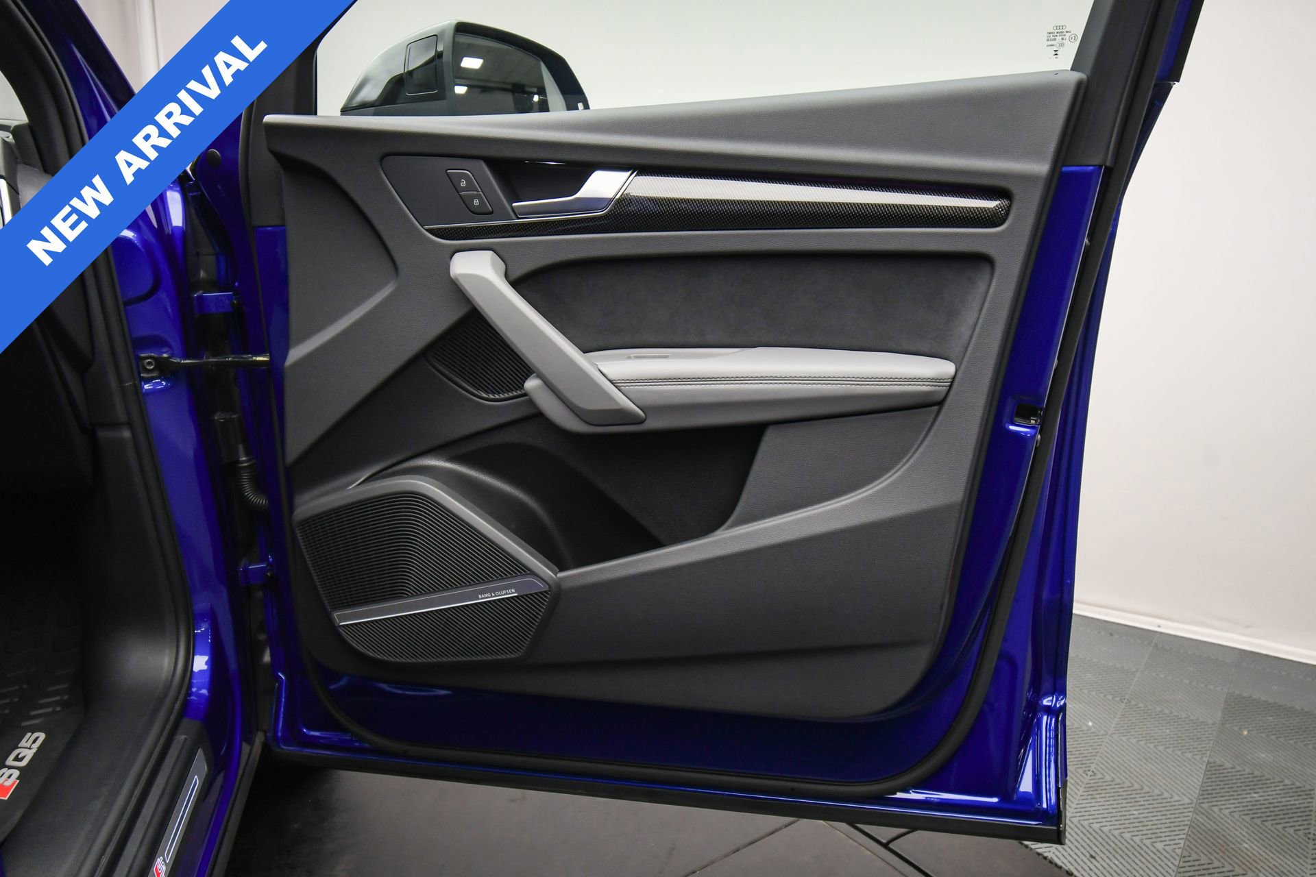 Used 2025 Audi SQ5 Premium Plus image 44