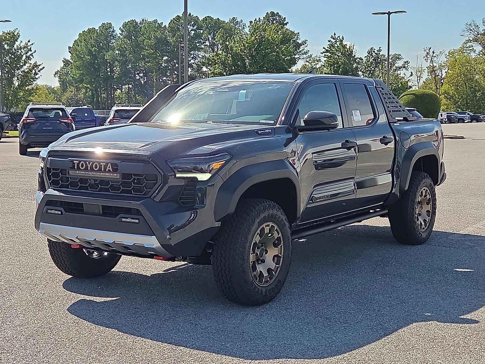New 2025 Toyota Tacoma 4x4 Double Cab Hybrid video 2