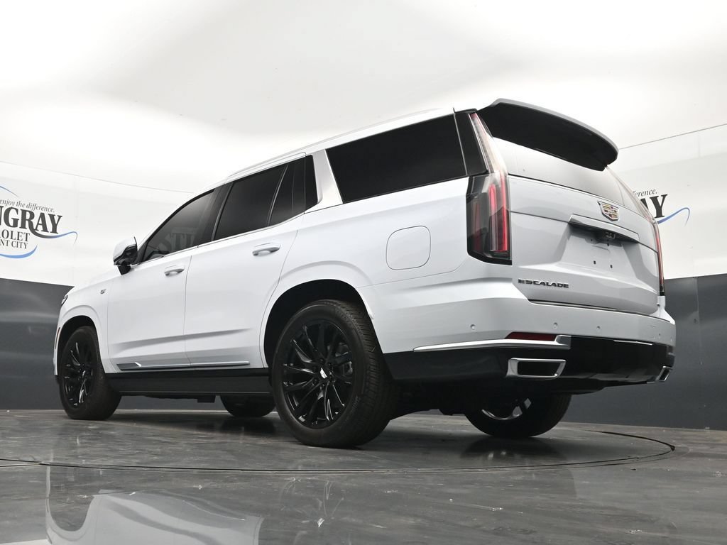 Used 2026 Cadillac Escalade Luxury w/ Touring Package AWD/4WD image 30