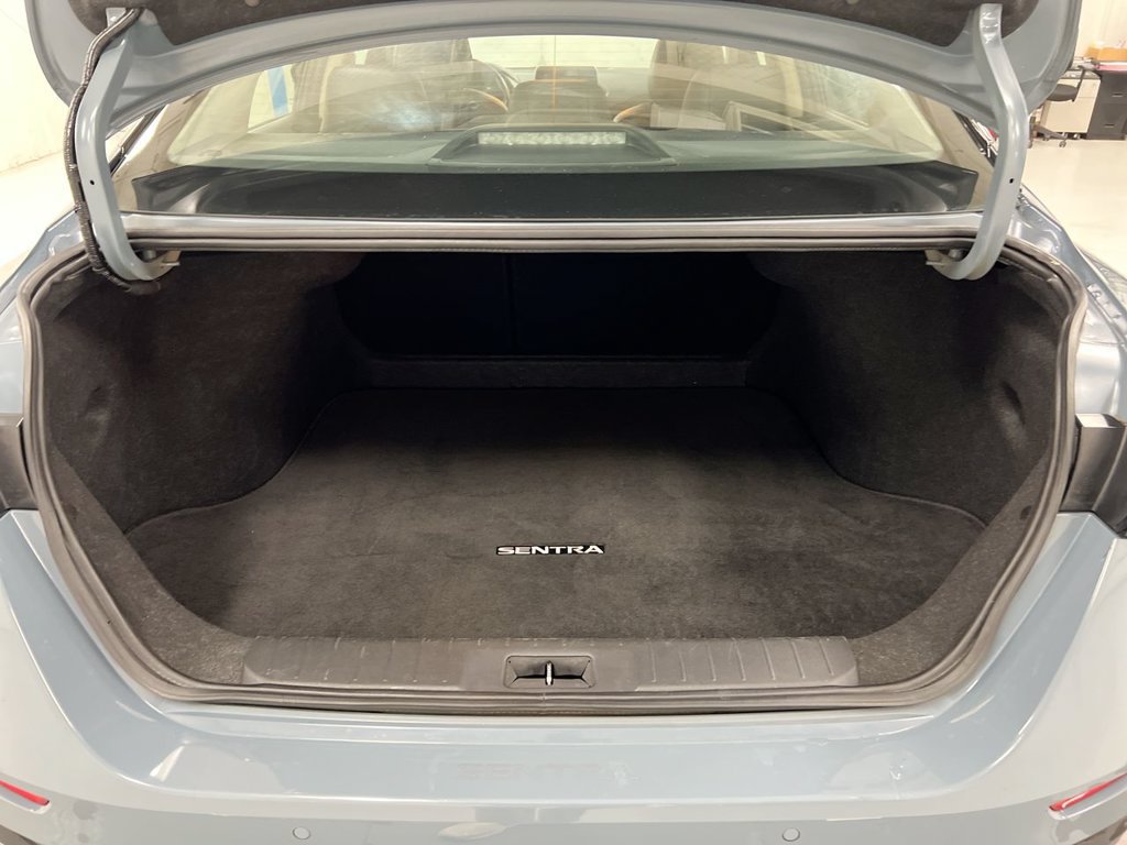 Used 2024 Nissan Sentra SR w/ SR Premium Package FWD image 24