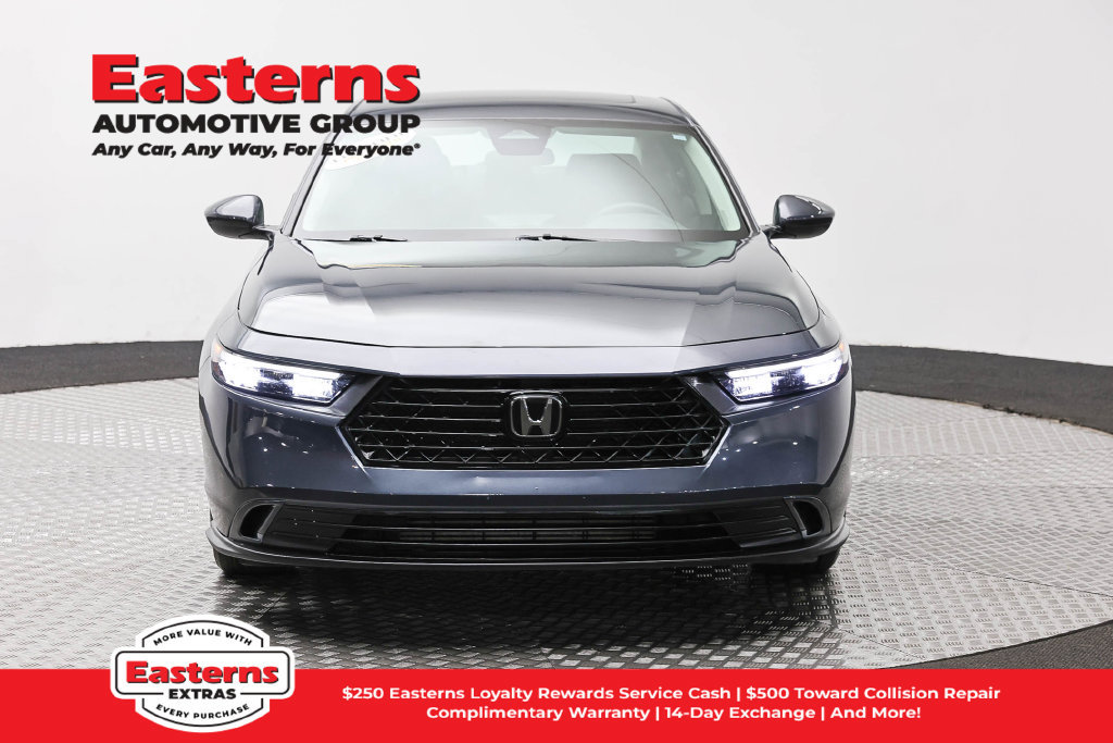 Used 2023 Honda Accord EX image 3