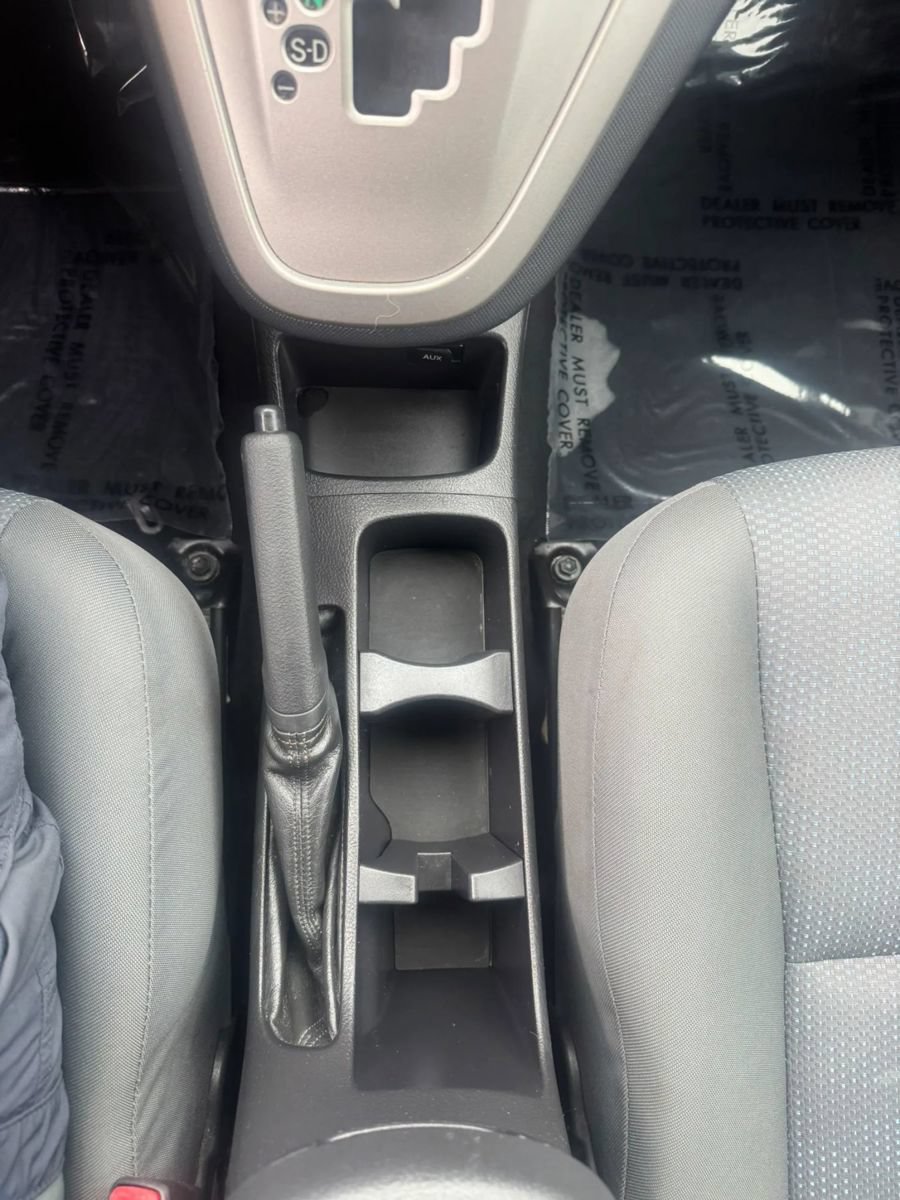 Used 2009 Toyota Matrix S FWD image 22