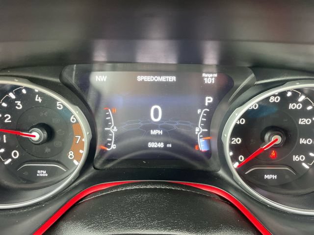 Used 2018 Jeep Compass Trailhawk w/ Leather Interior Group AWD/4WD image 11