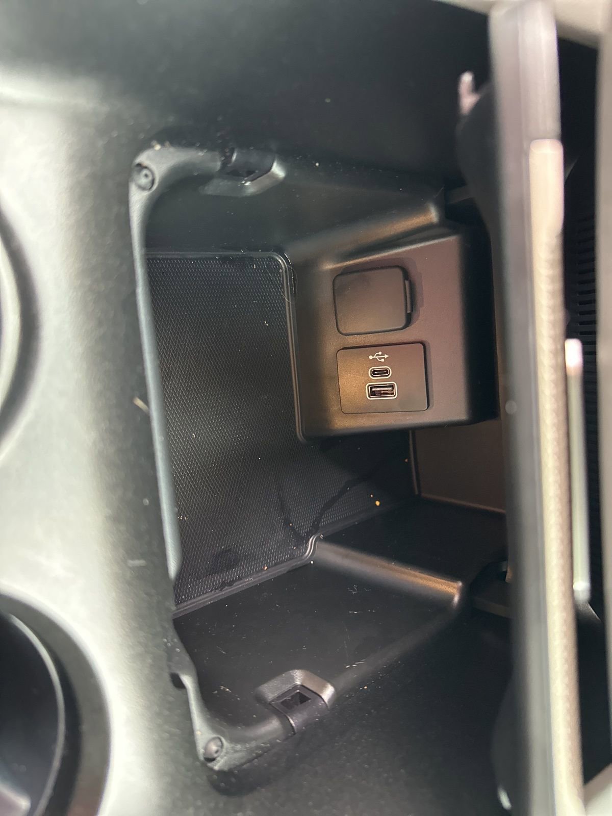 New 2025 Ford Explorer Active w/ Active Comfort Package RWD image 18