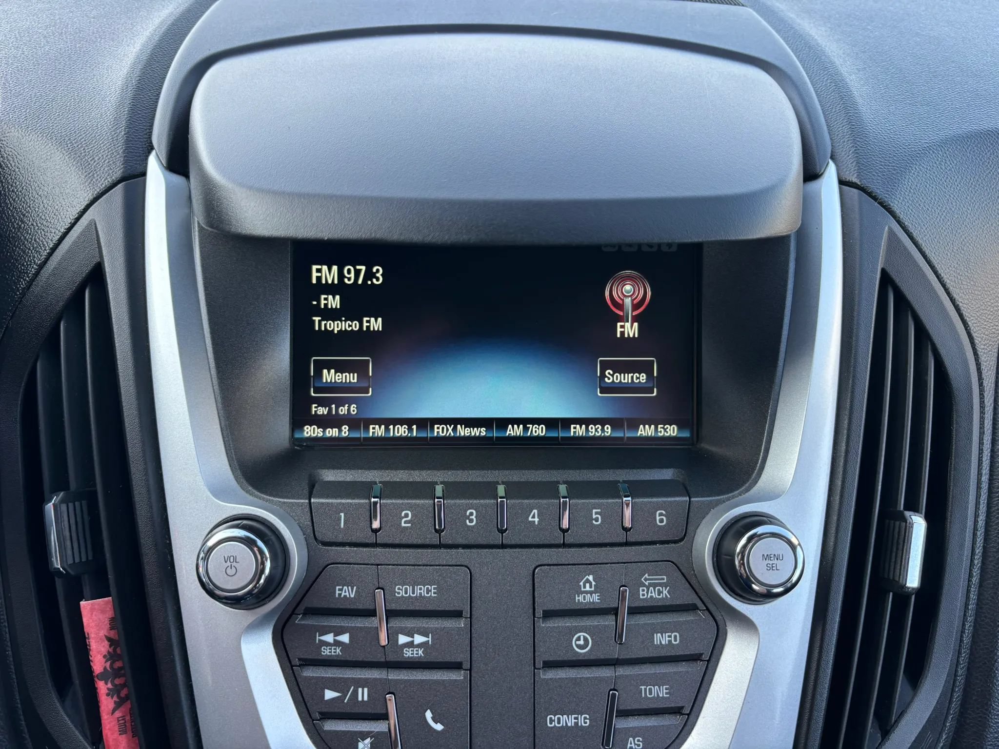 Used 2017 Chevrolet Equinox LS FWD image 17