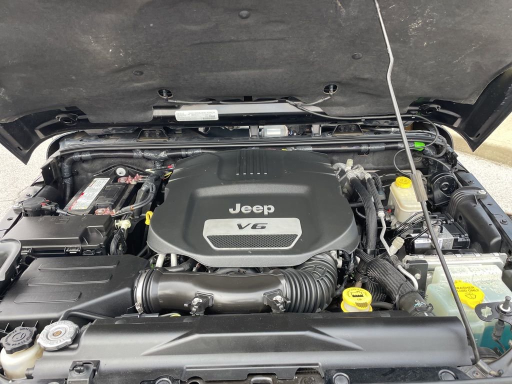 Used 2017 Jeep Wrangler Unlimited Sahara w/ Connectivity Group image 51