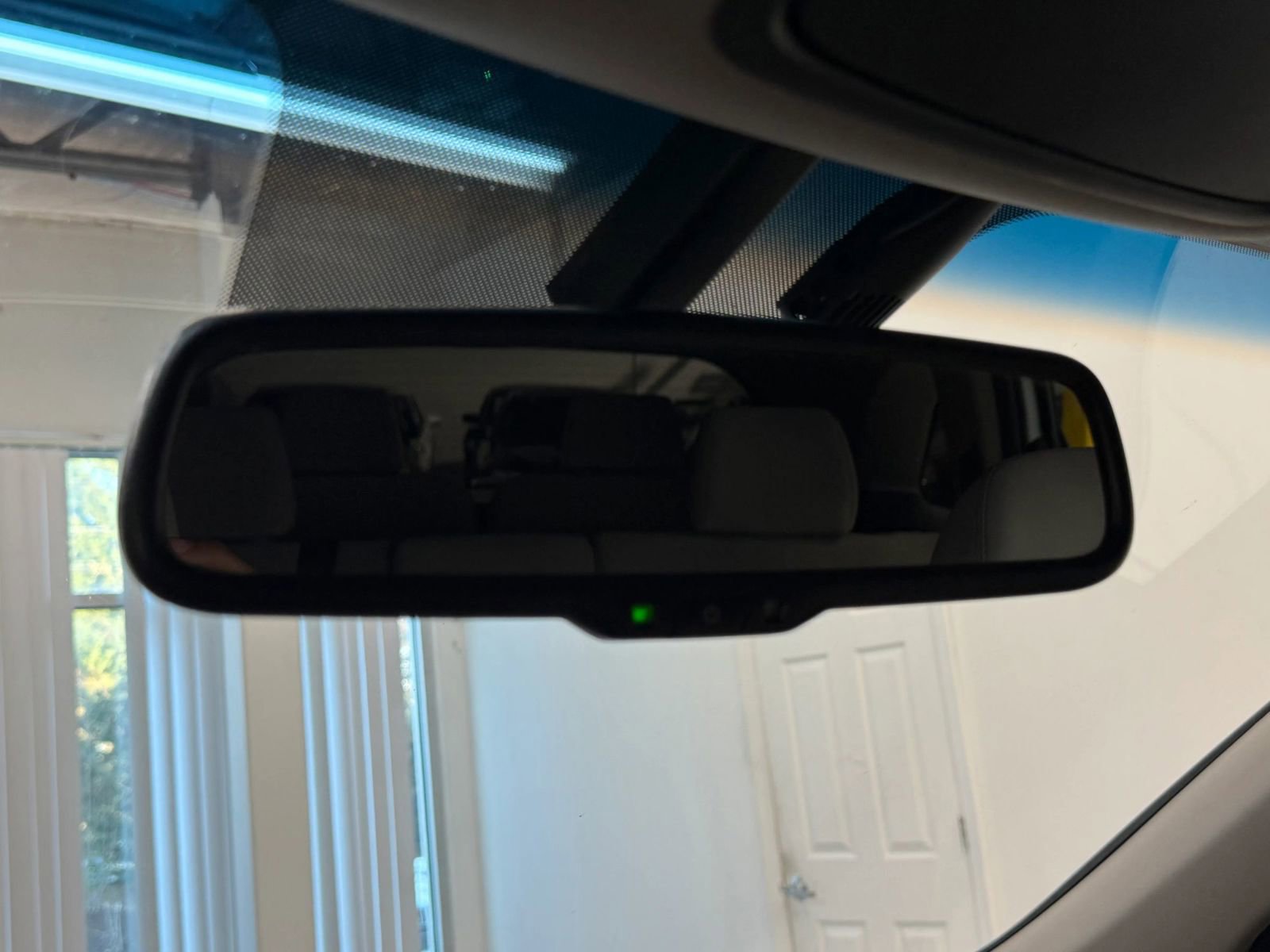 Used 2019 Kia Sorento LX w/ LX Convenience Package image 37